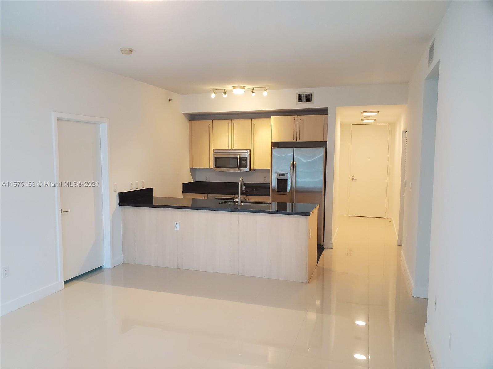 1111 SW 1 AVE Unit: 1416-N