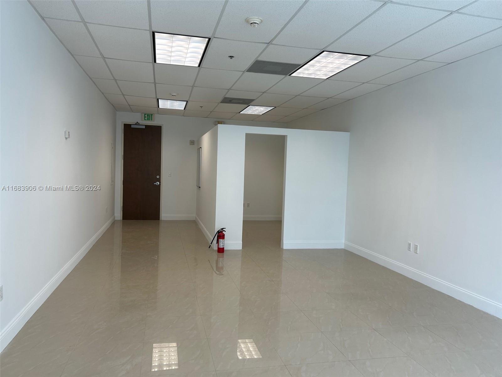 175 SW 7th St # 1504