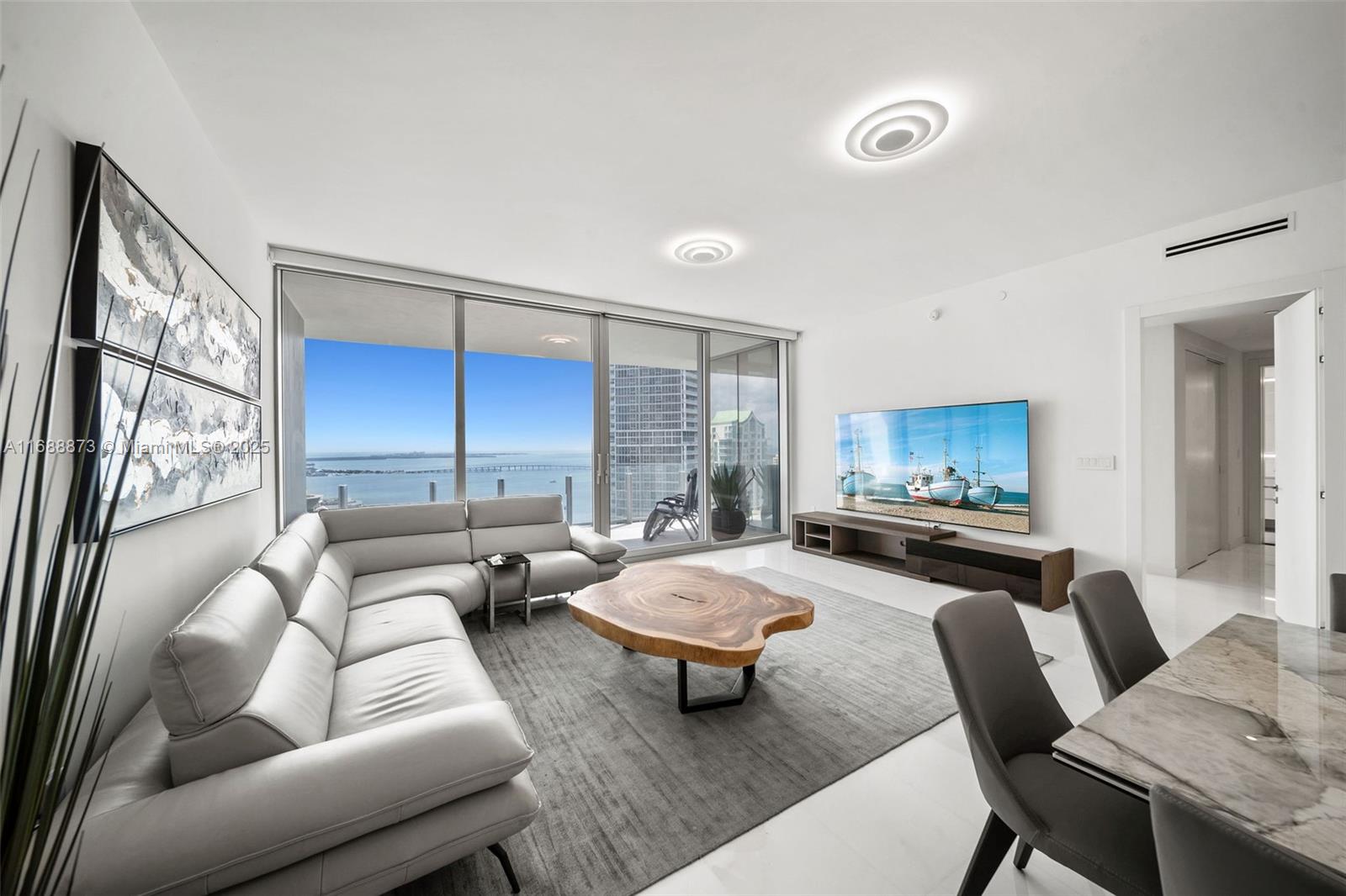 300 Biscayne Blvd Way # 3803