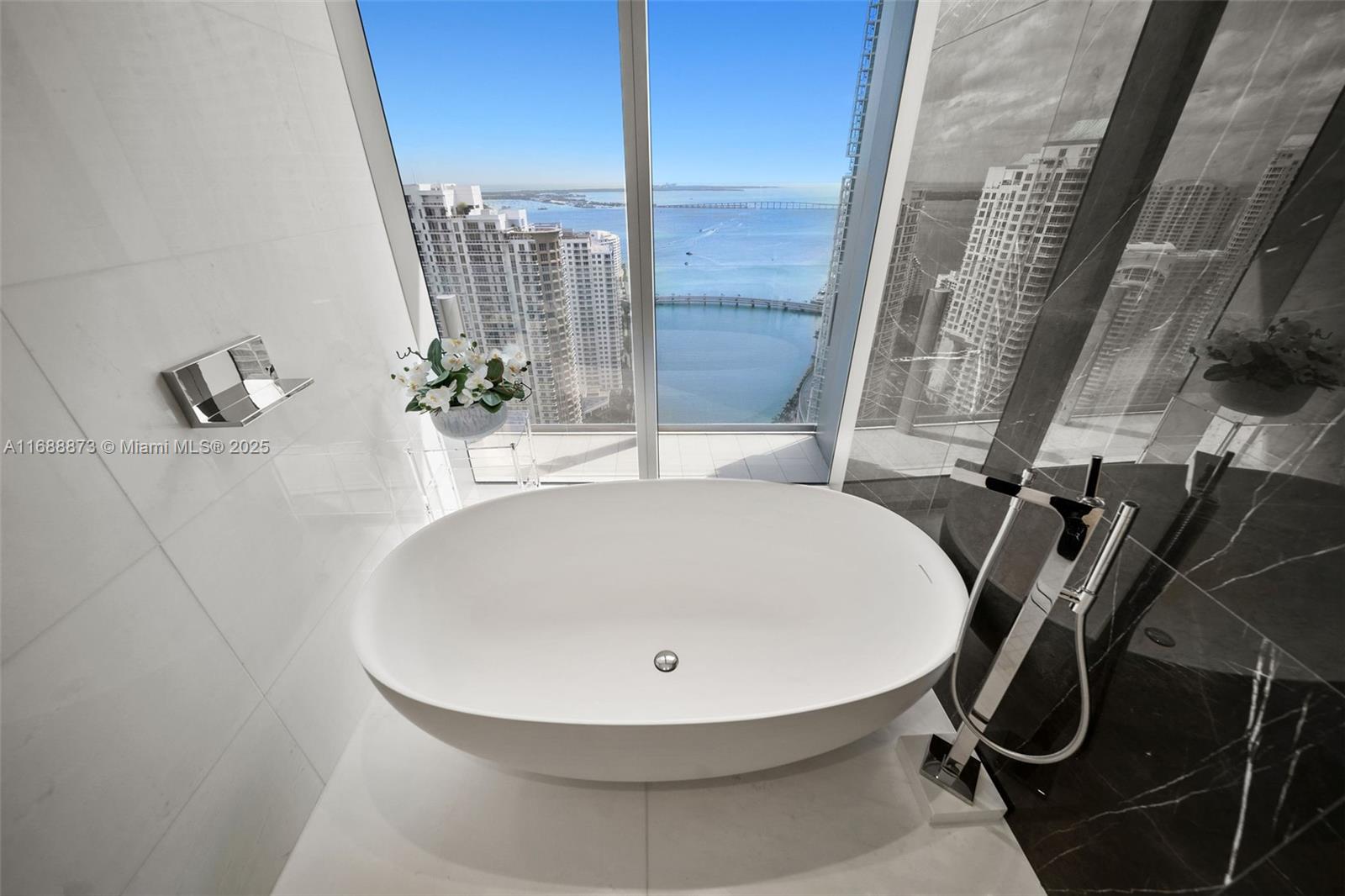 300 Biscayne Blvd Way # 3803