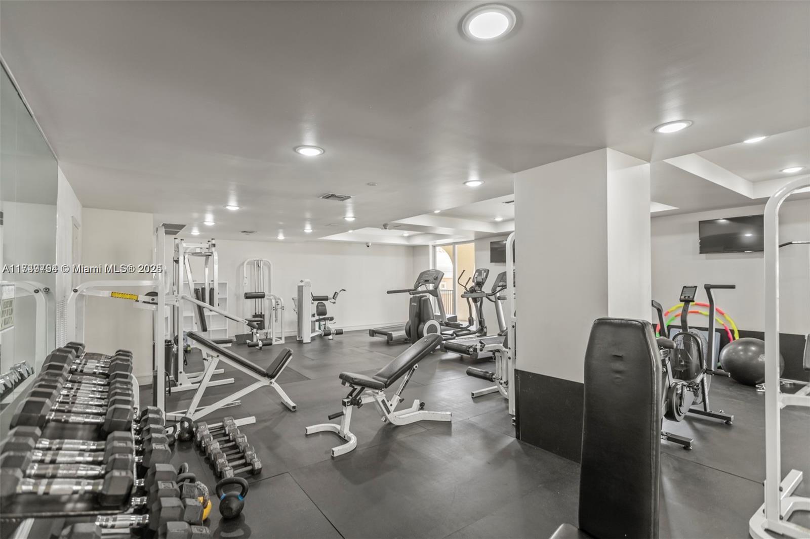 520 SE 5th Ave # 2210