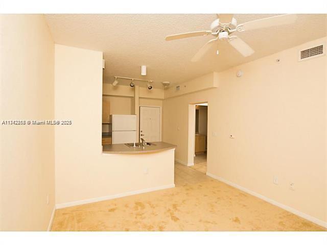 533 NE 3rd Ave # 123