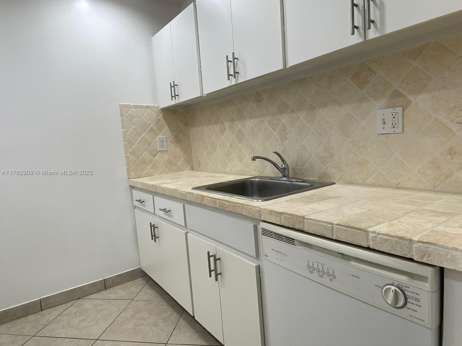 8305 SW 72nd Ave # 208A