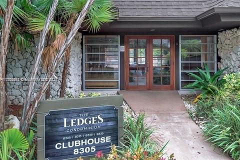 8335 SW 72nd Ave # 207D