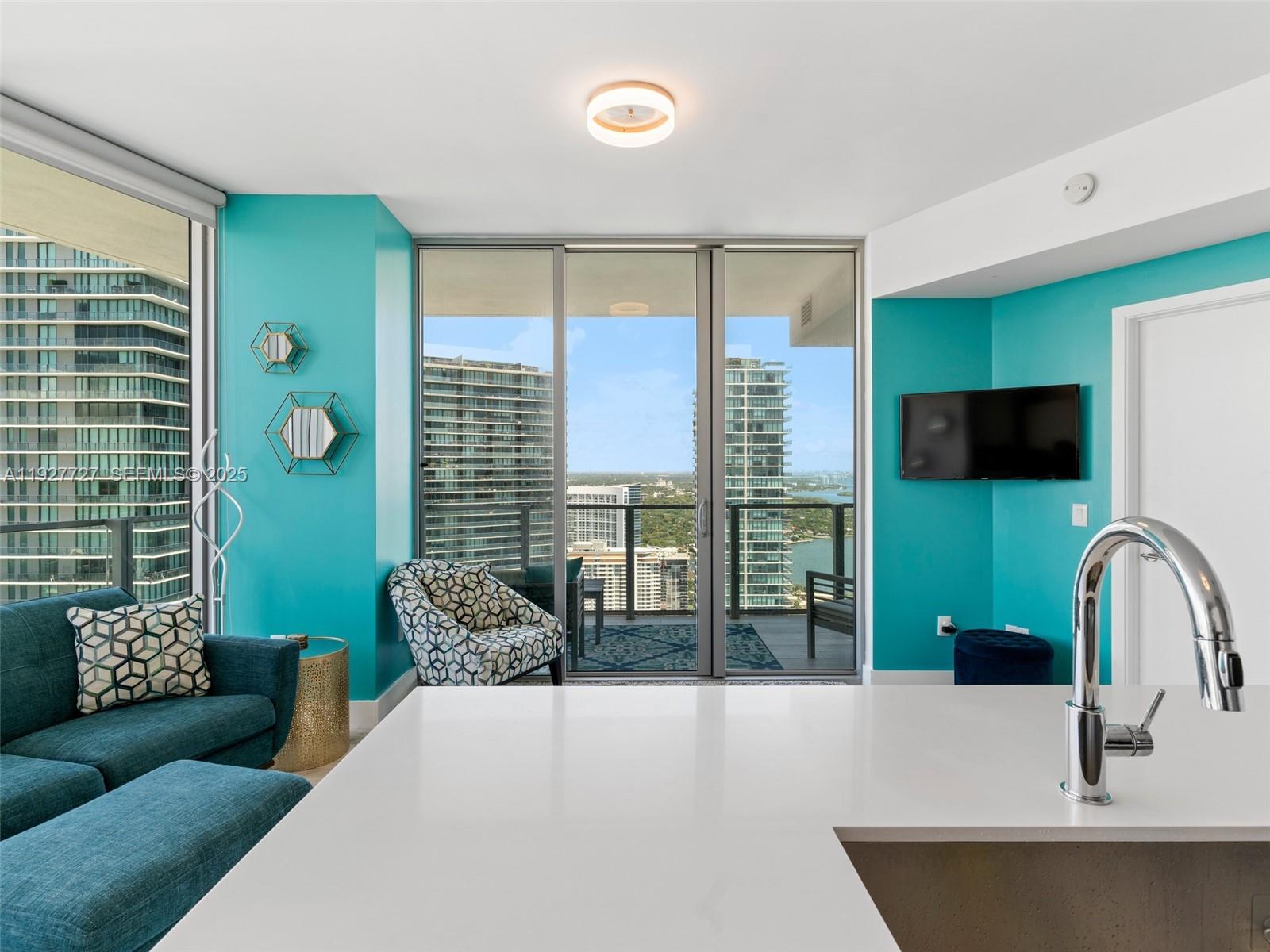 2900 NE 7th Ave # 4301