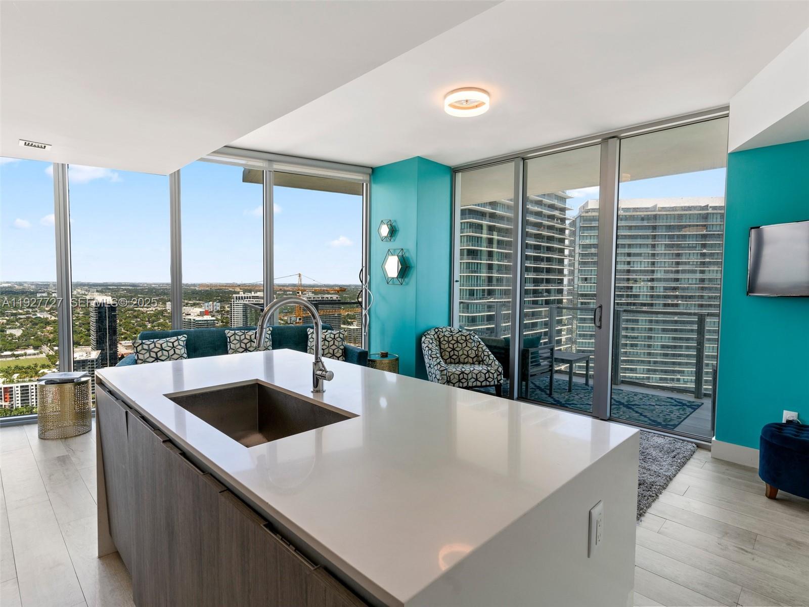 2900 NE 7th Ave # 4301