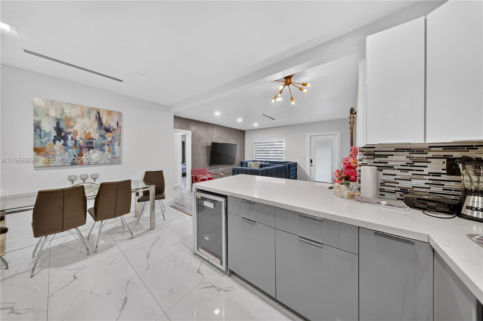 231 NW 44th St