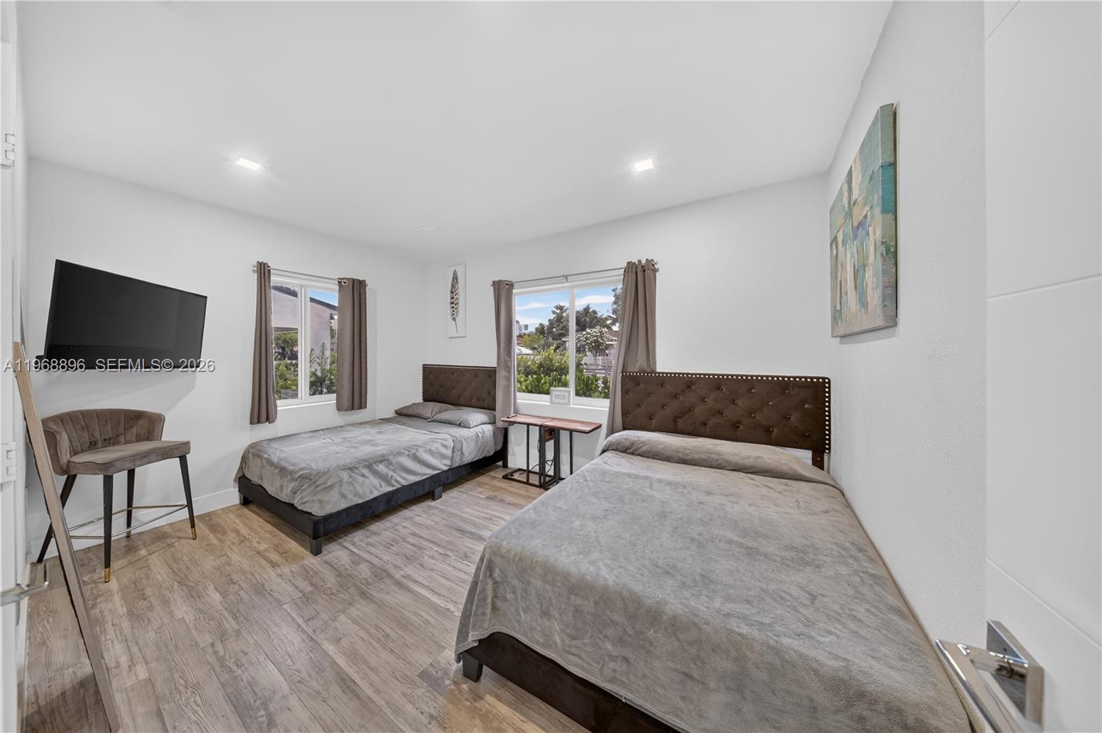 231 NW 44th St