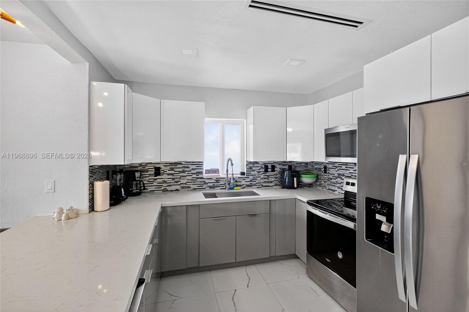 231 NW 44th St