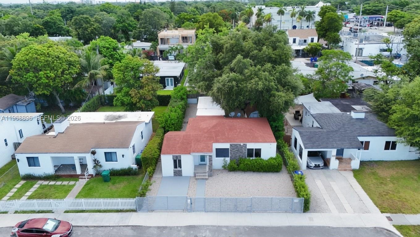 231 NW 44th St