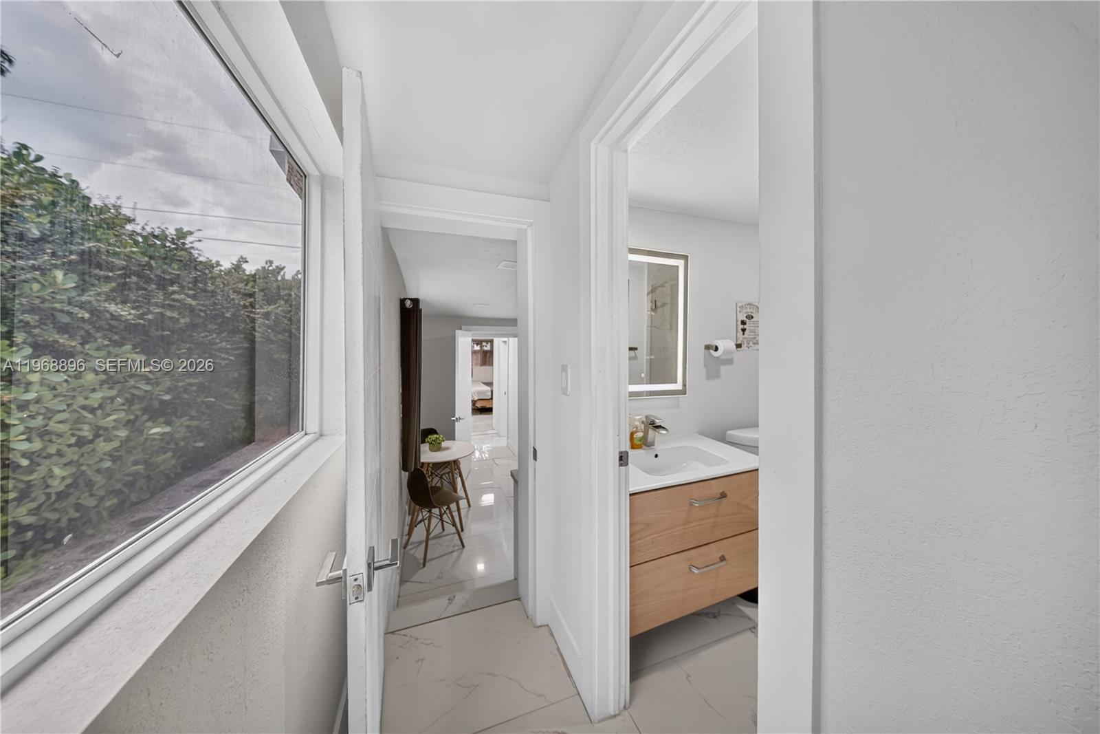 231 NW 44th St