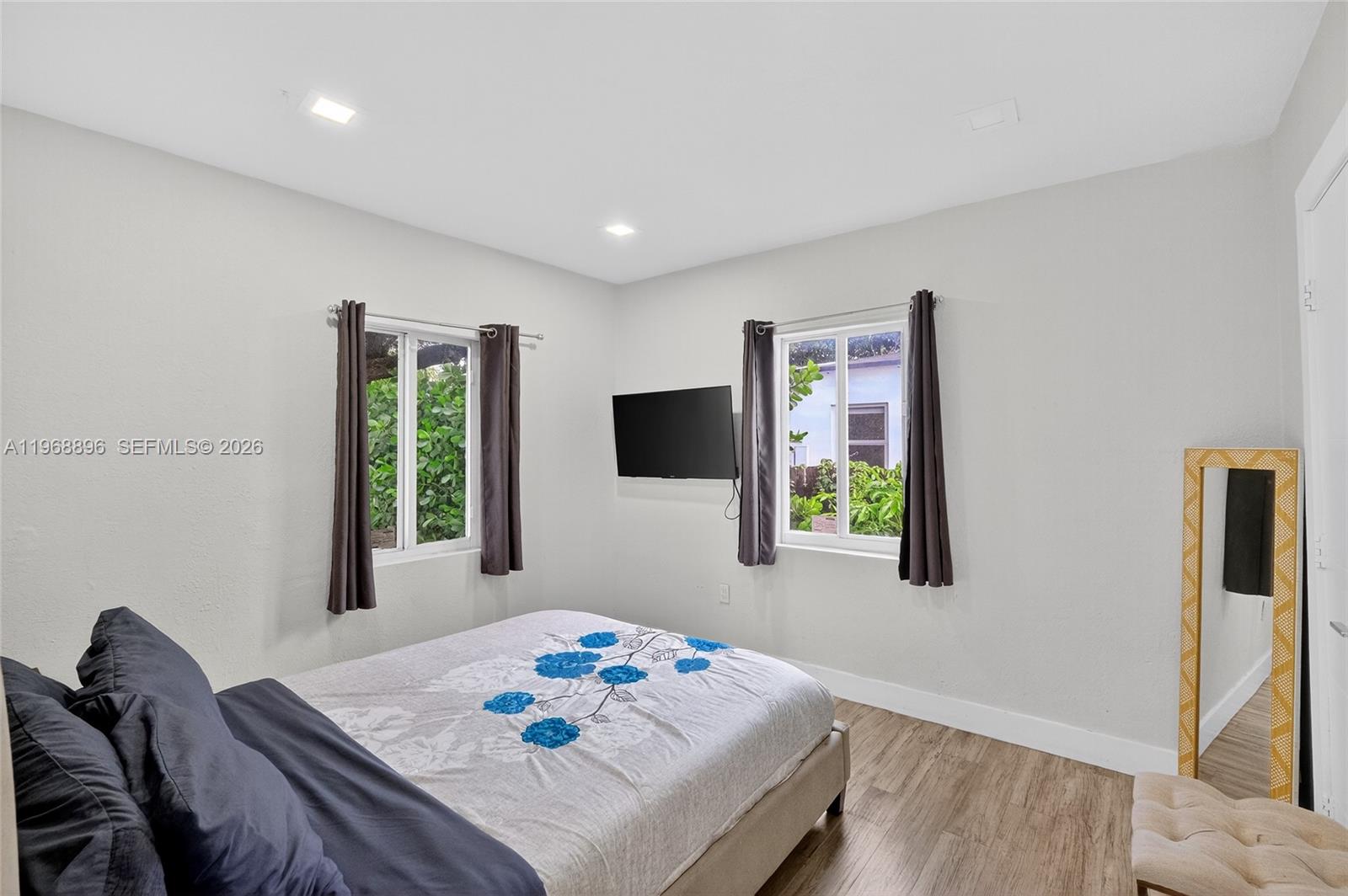 231 NW 44th St