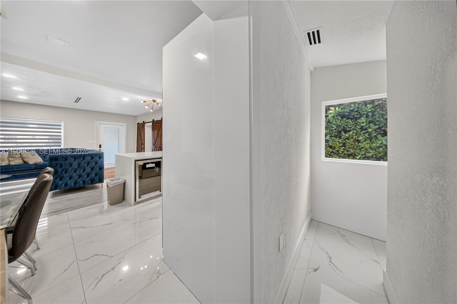 231 NW 44th St