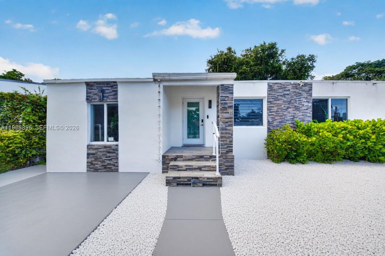 231 NW 44th St