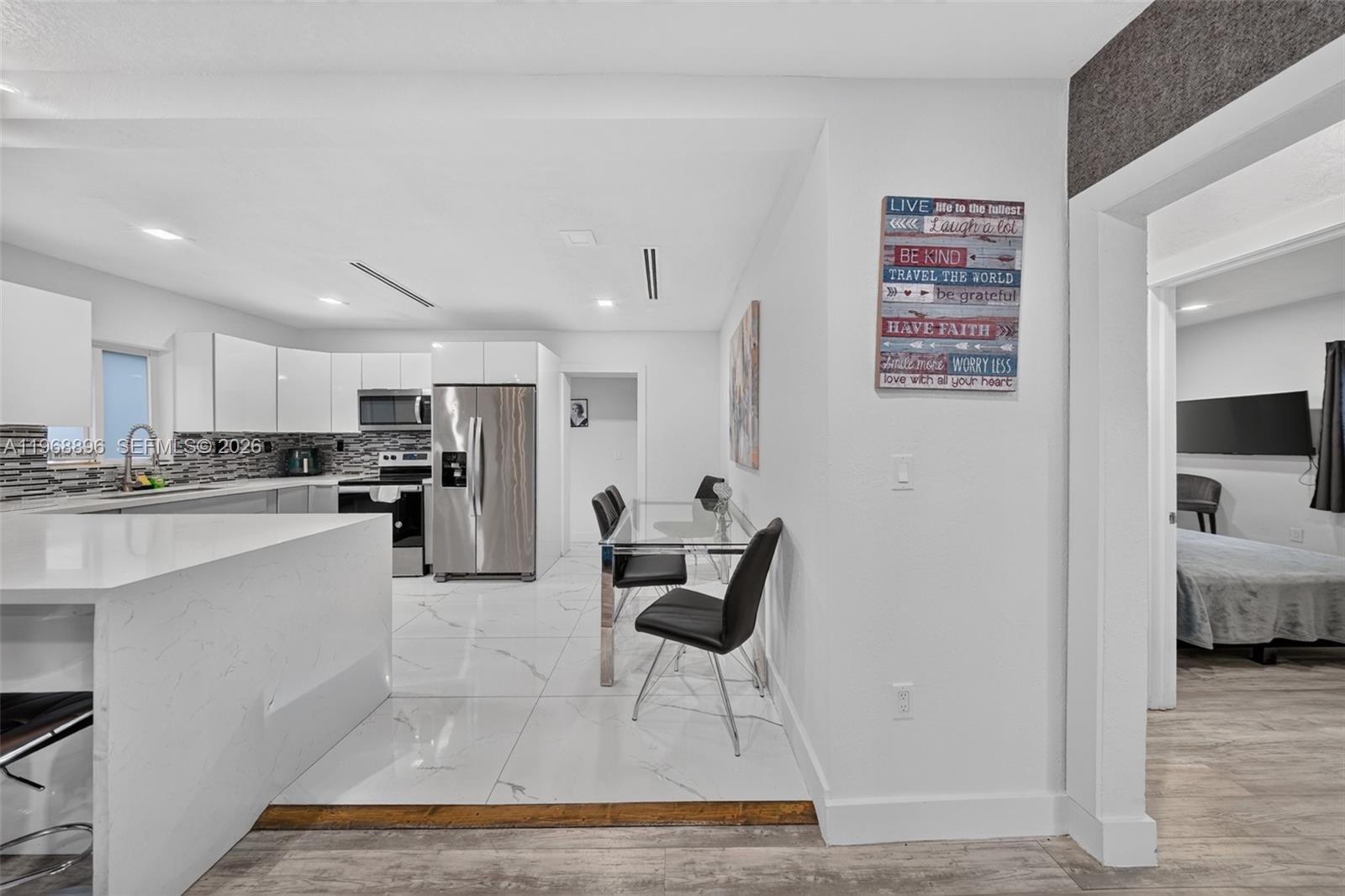 231 NW 44th St