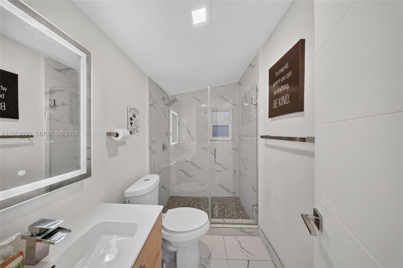 231 NW 44th St