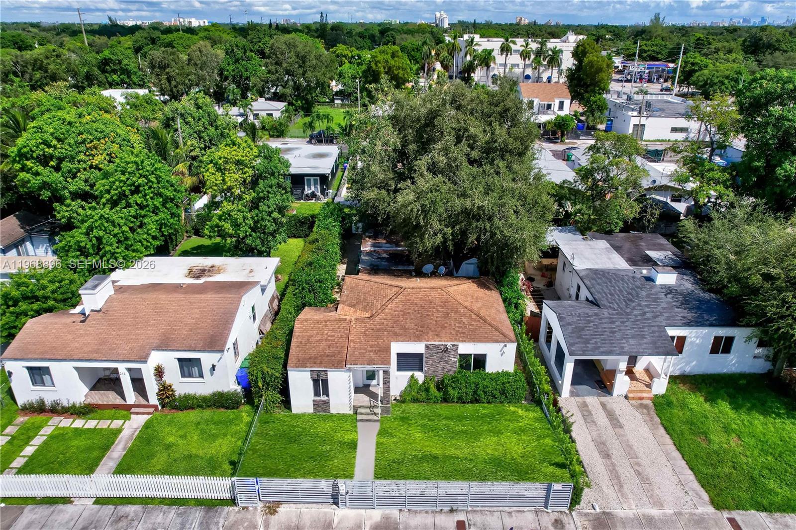231 NW 44th St
