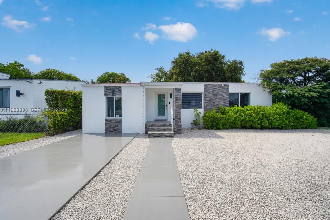 231 NW 44th St