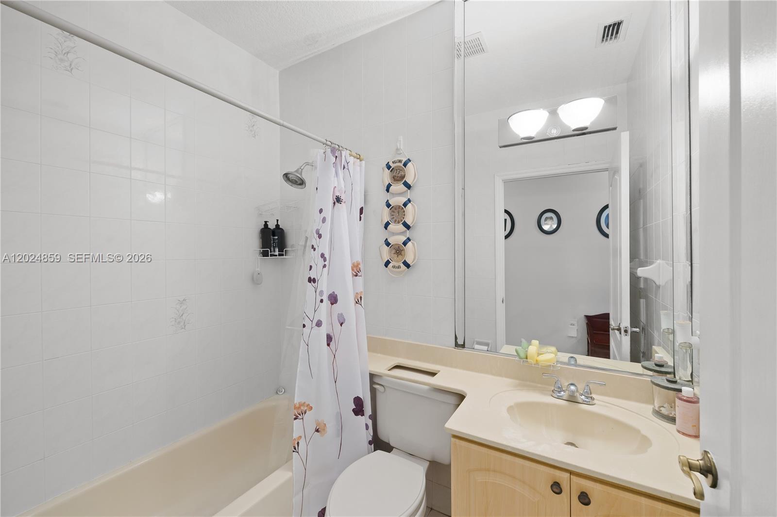 7831 NW 160th Ter