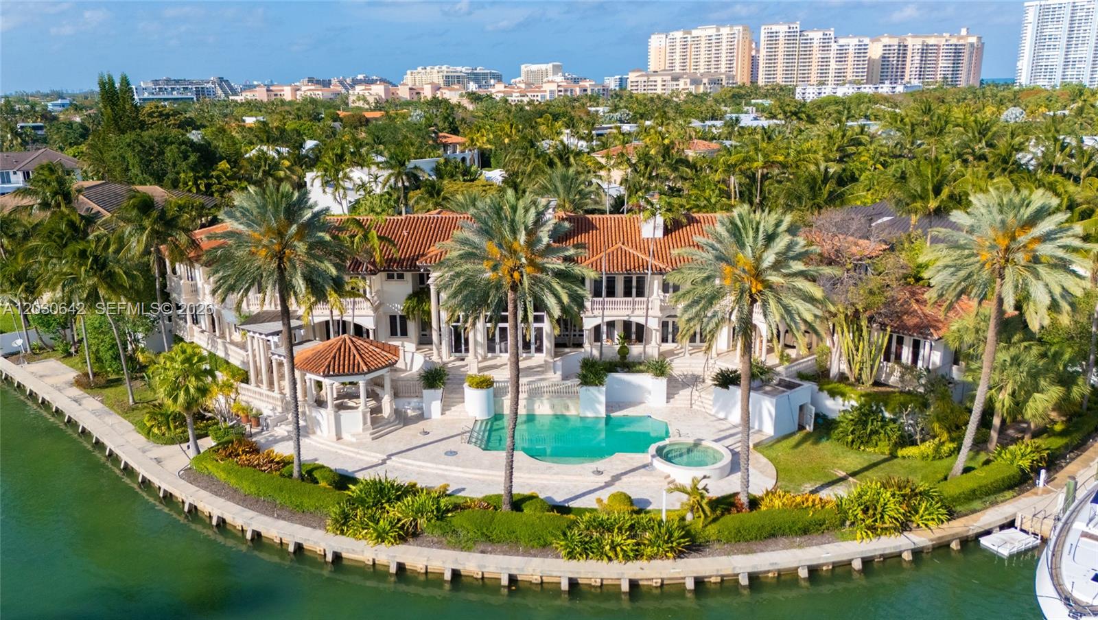 260 Cape Florida Dr