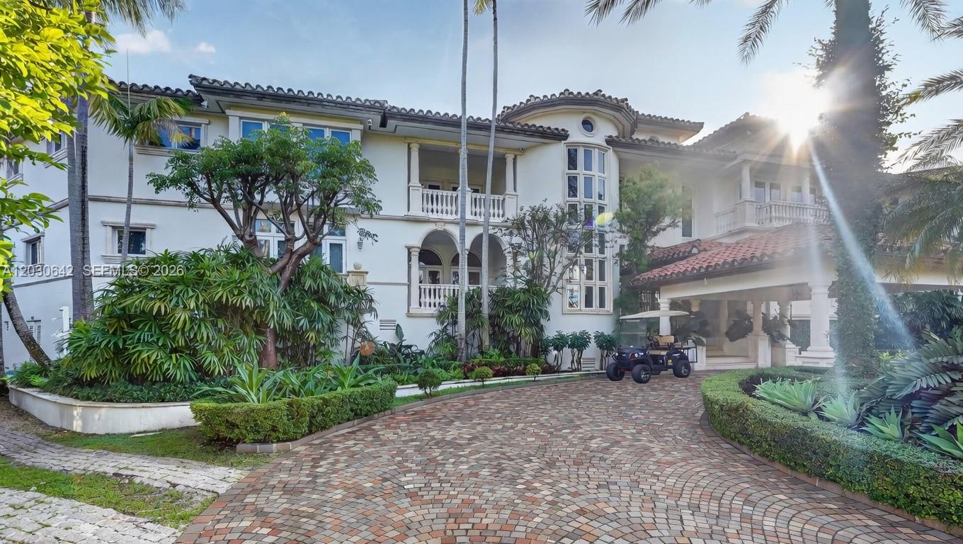 260 Cape Florida Dr