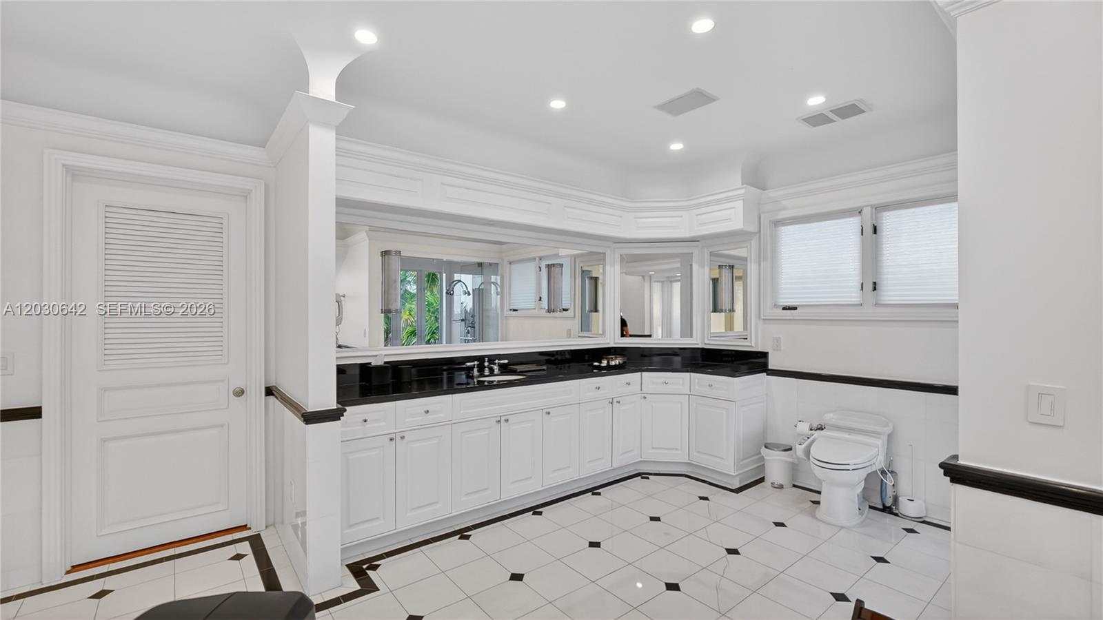 260 Cape Florida Dr