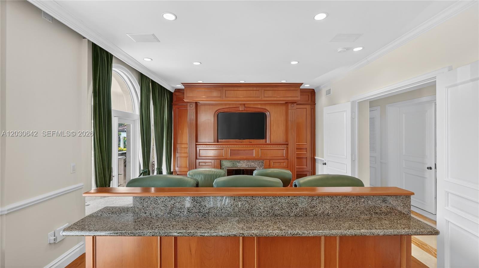 260 Cape Florida Dr