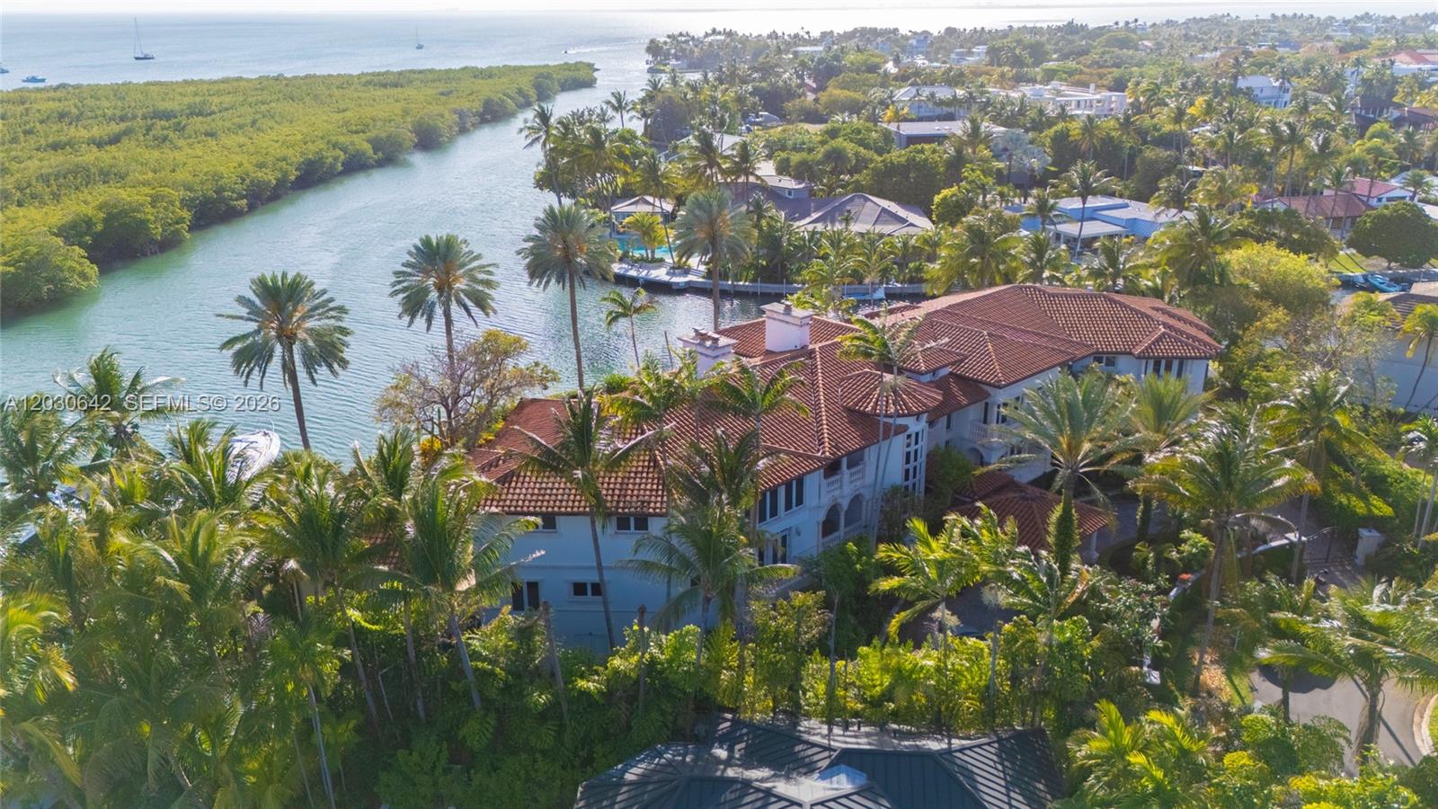 260 Cape Florida Dr