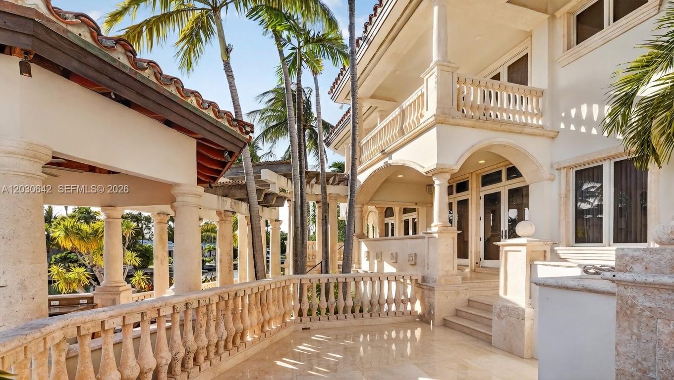 260 Cape Florida Dr