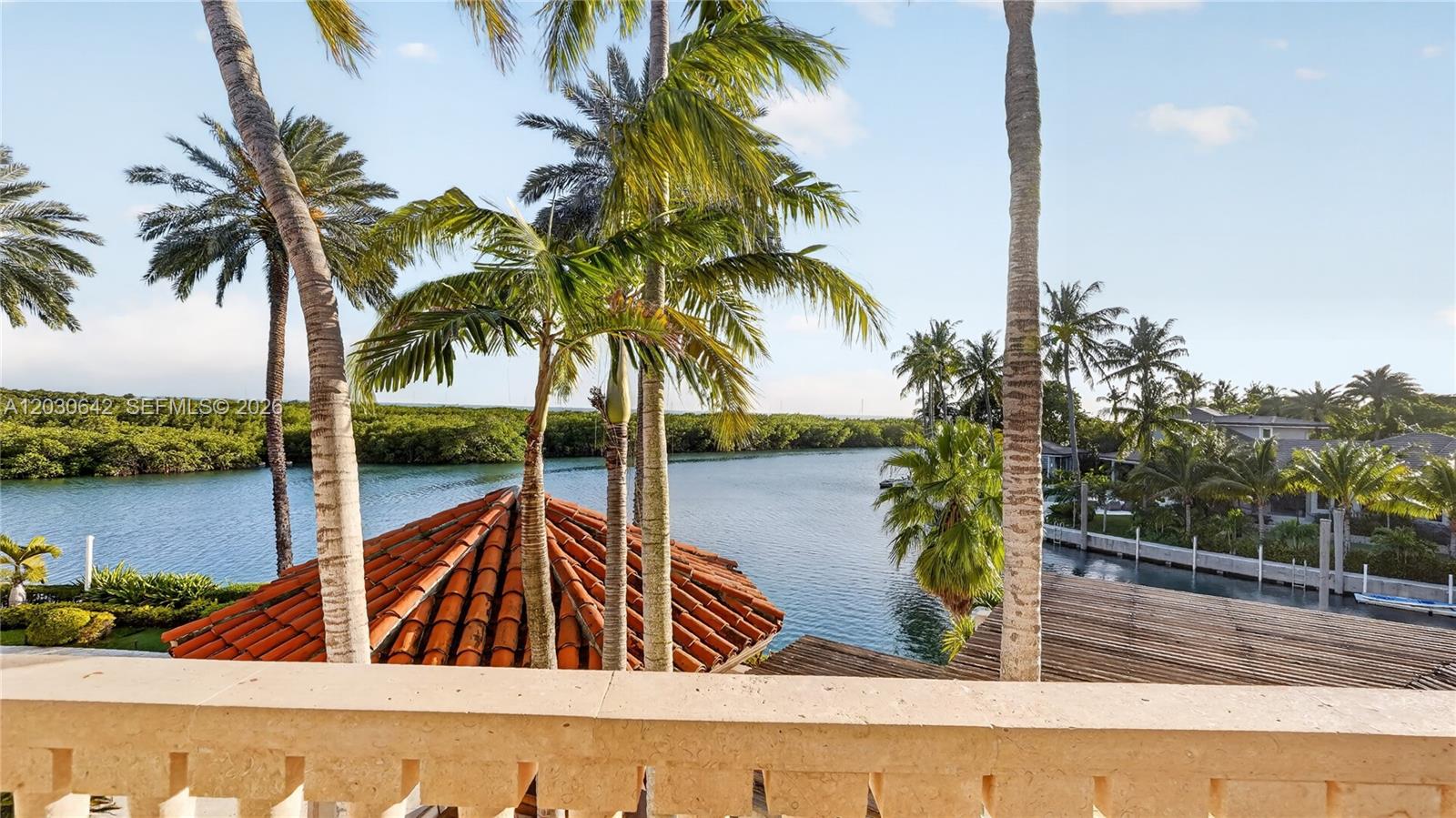260 Cape Florida Dr
