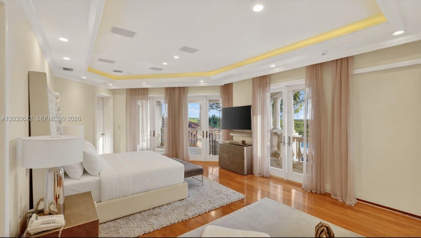 260 Cape Florida Dr