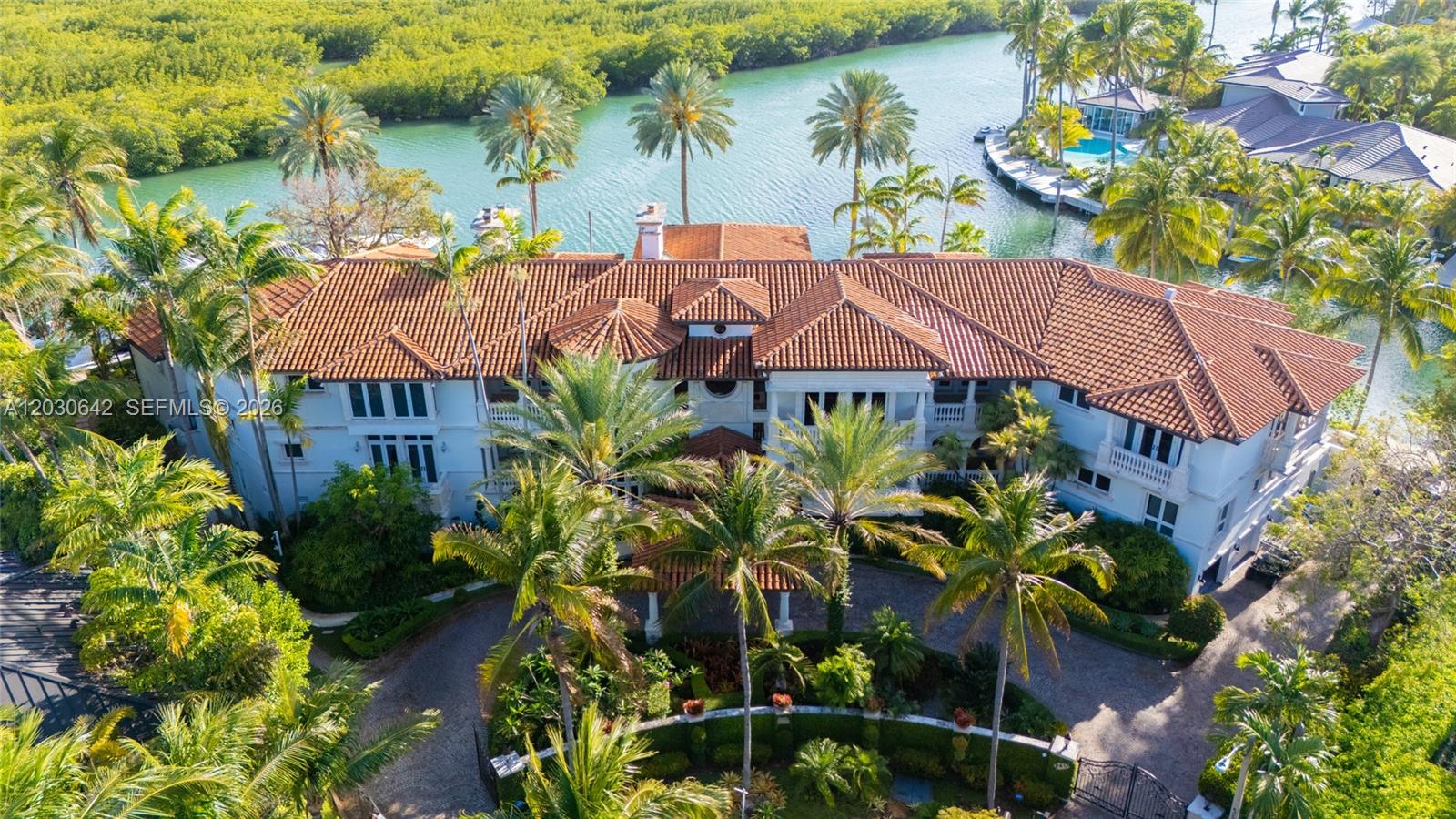 260 Cape Florida Dr