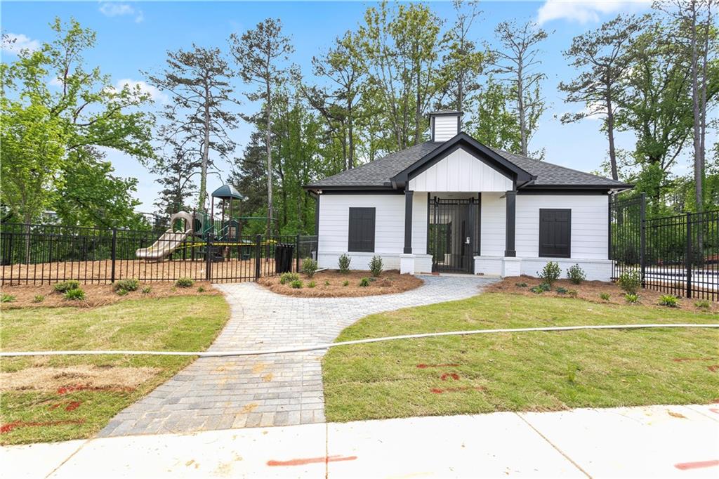 6138 Ogeechee Road
