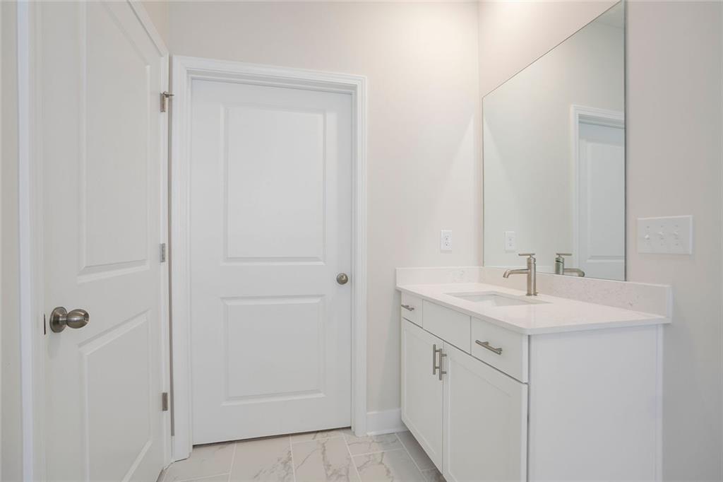 169 Hickory Bluffs Parkway