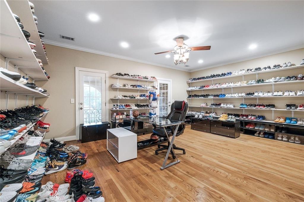 11140 W Road