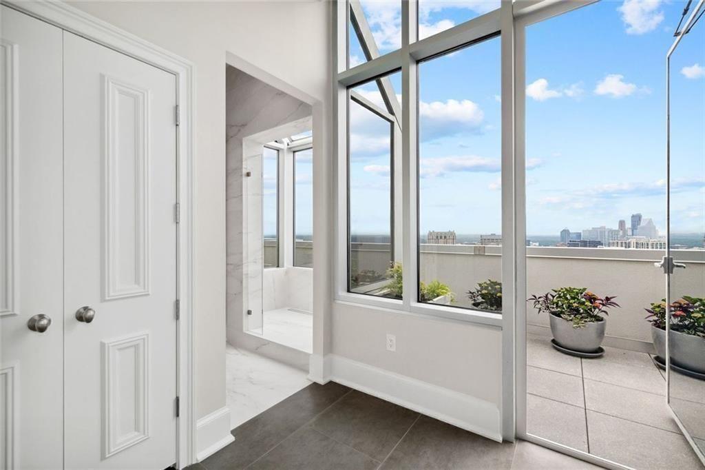 2828 Peachtree Road NW Unit P 3300