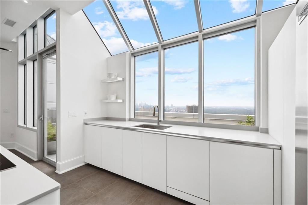 2828 Peachtree Road NW Unit P 3300