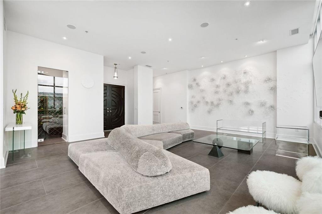 2828 Peachtree Road NW Unit P 3300