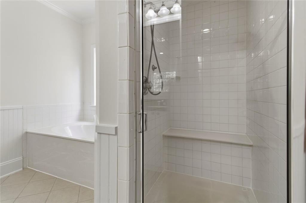 4100 Paces Walk SE Unit 4301