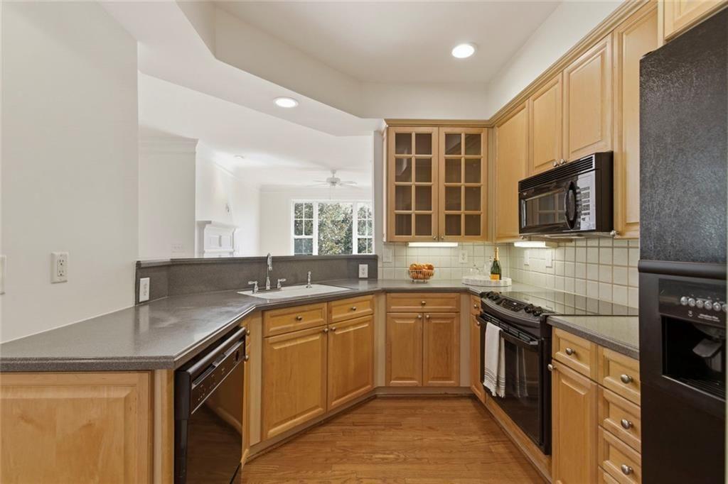 4100 Paces Walk SE Unit 4301