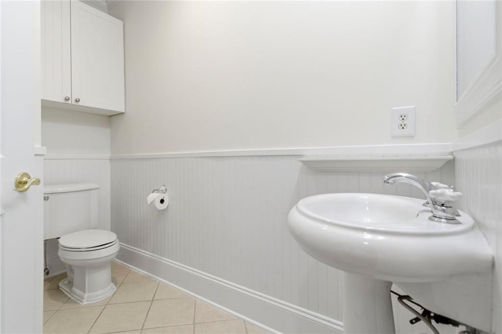 4100 Paces Walk SE Unit 4301