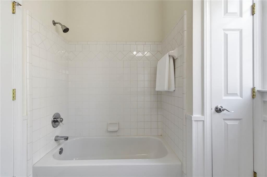 4100 Paces Walk SE Unit 4301