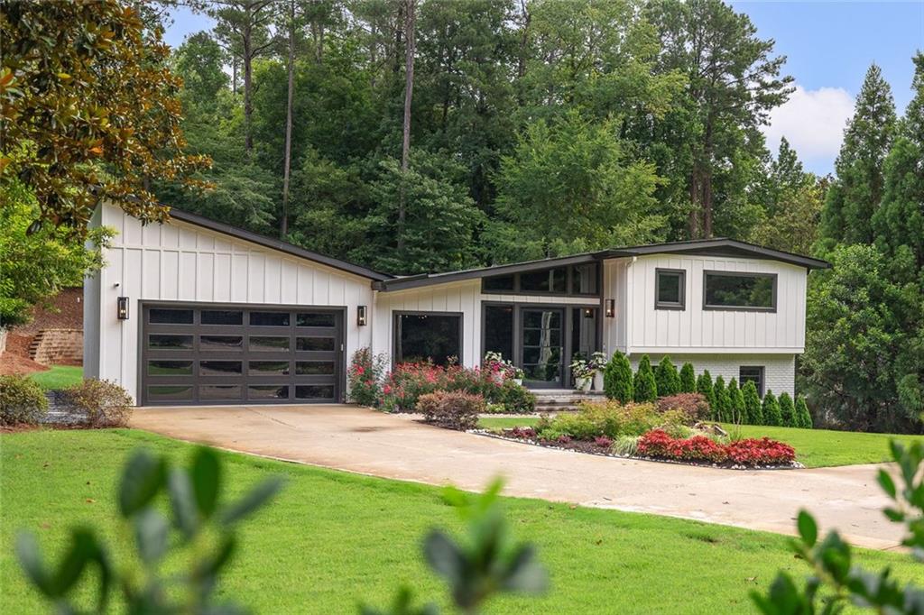 4217 Paces Ferry Road SE