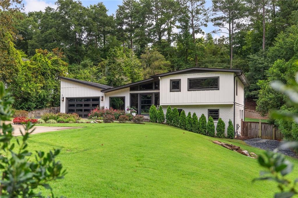 4217 Paces Ferry Road SE