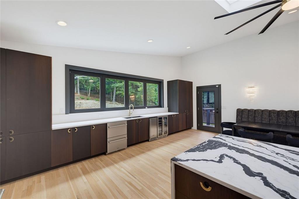 4217 Paces Ferry Road SE