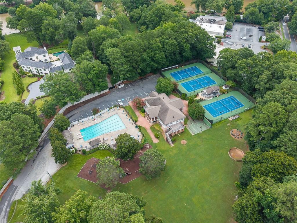 4217 Paces Ferry Road SE