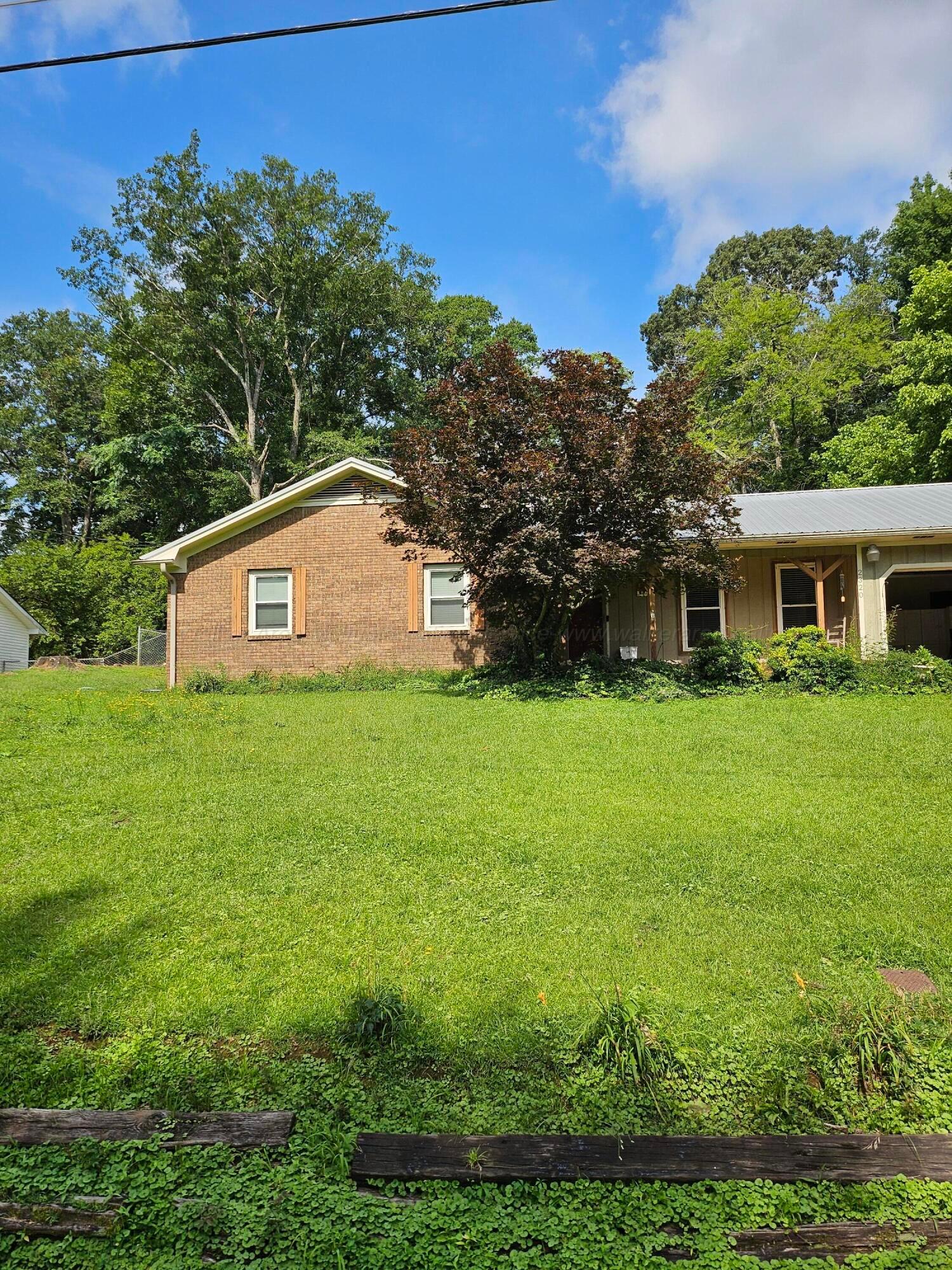 2320 HEARTWOOD Ave