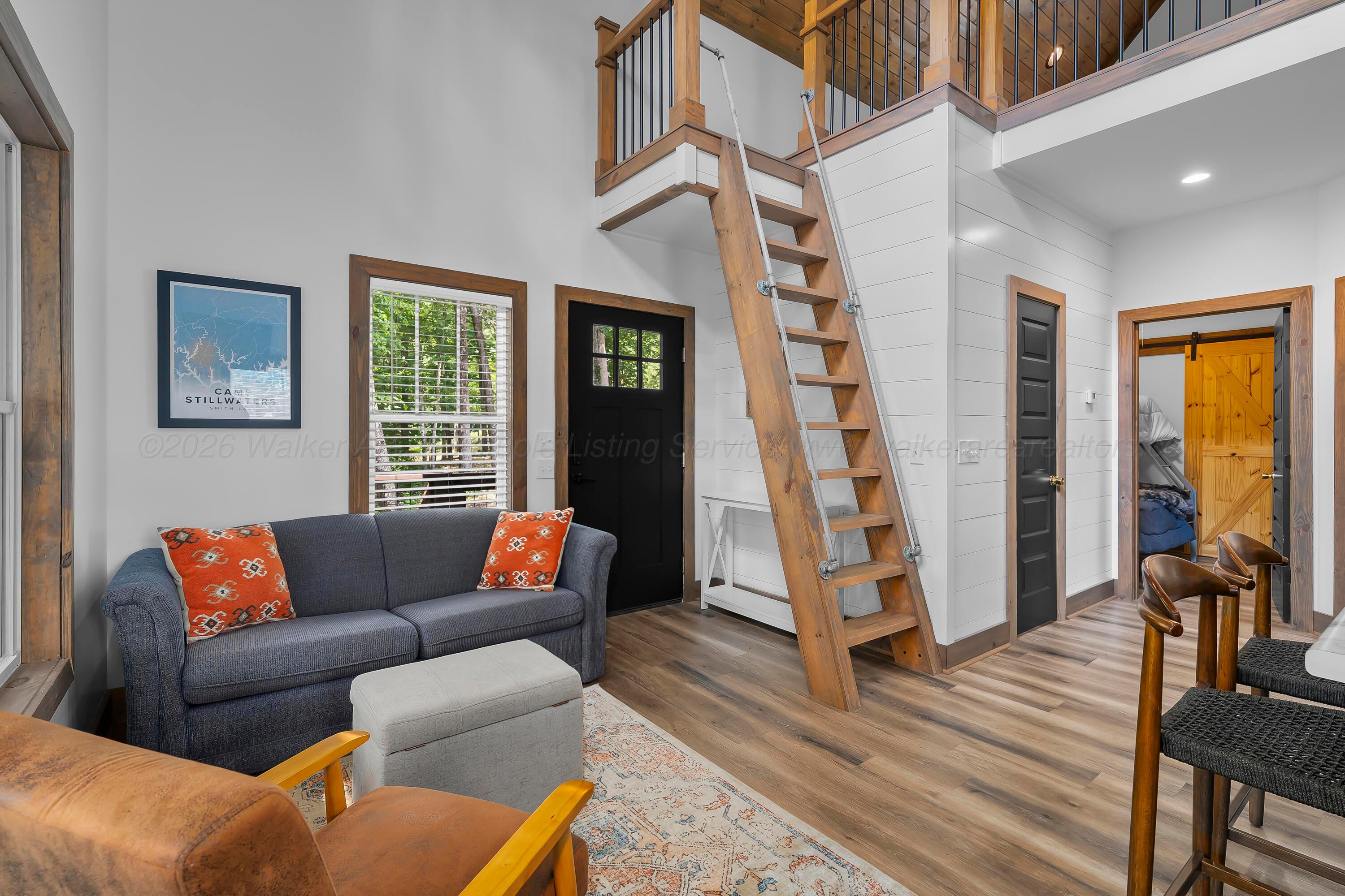 1055 LAKE Dr