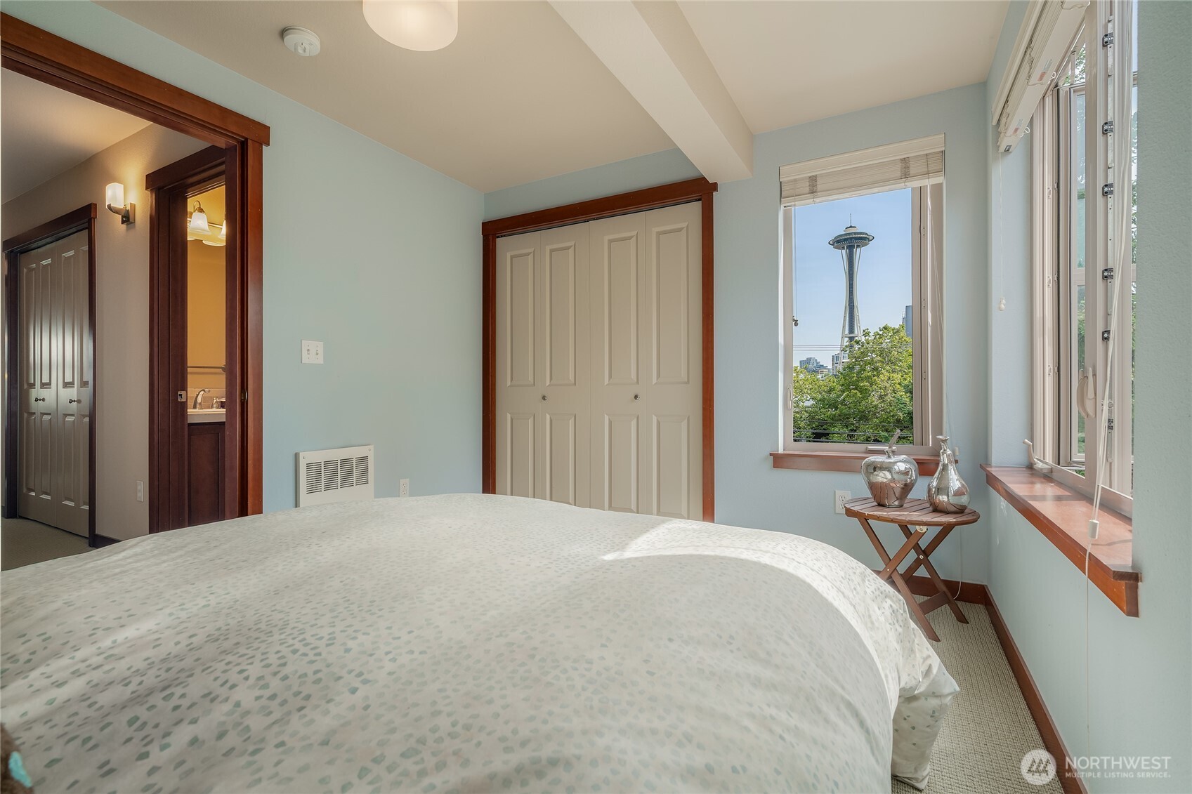 718 Nob Hill Avenue N Unit: A