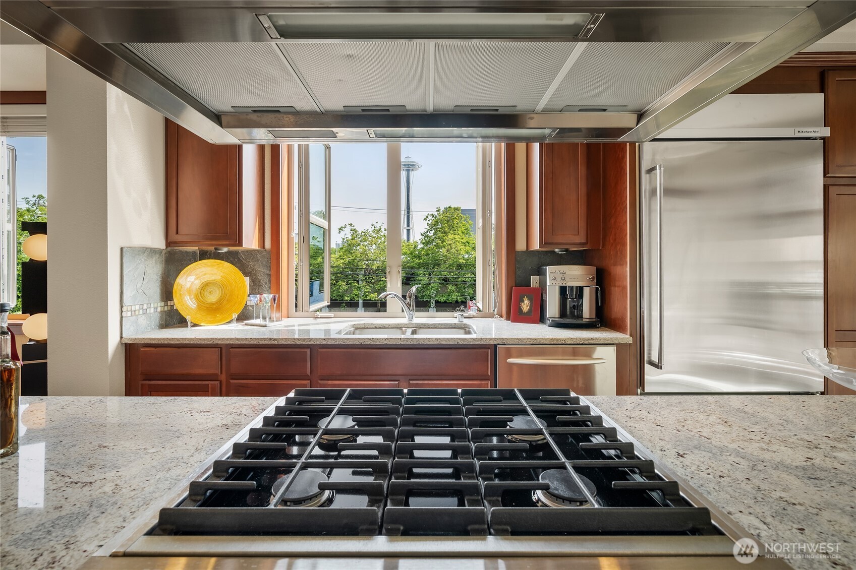 718 Nob Hill Avenue N Unit: A